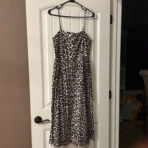 H&M leopard midi dress size M